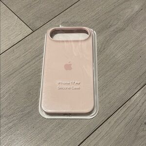 Apple iPhone 17 Air Silicone Case - Light Pink